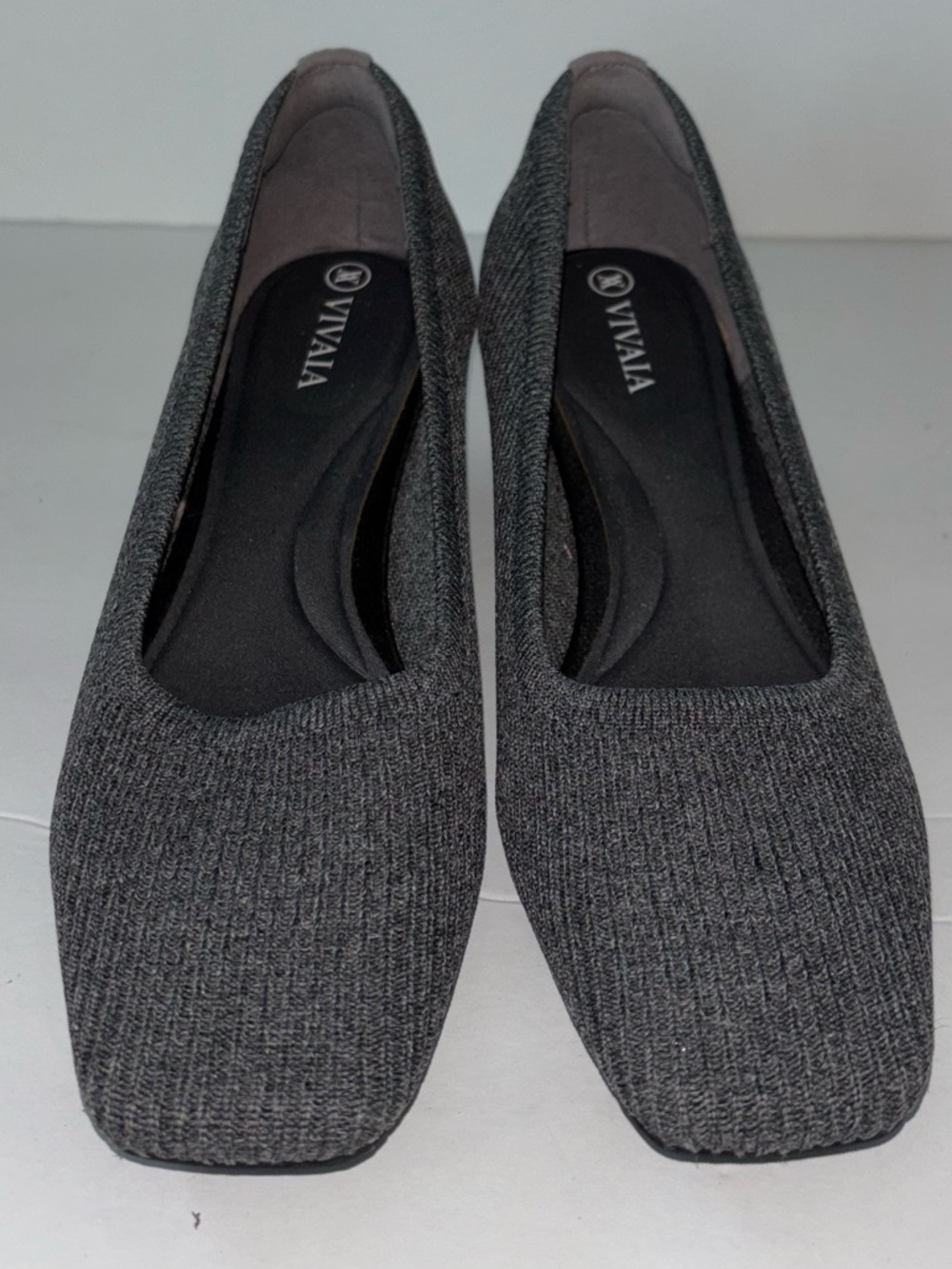 Vivaia Shoes Women's Gray Melody Square Toe Chunky Heel Pumps Sz EU 37 US 6.5